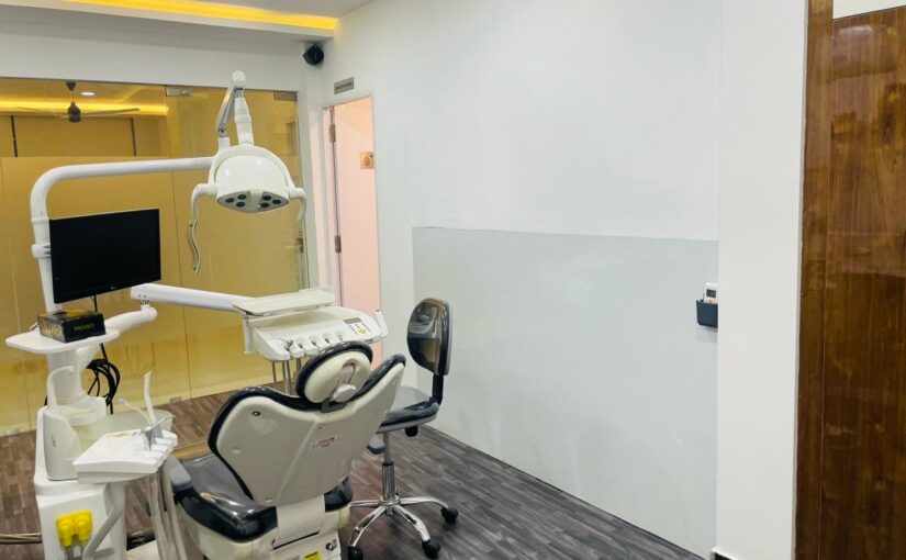Dental chair with monitor in a treatment room